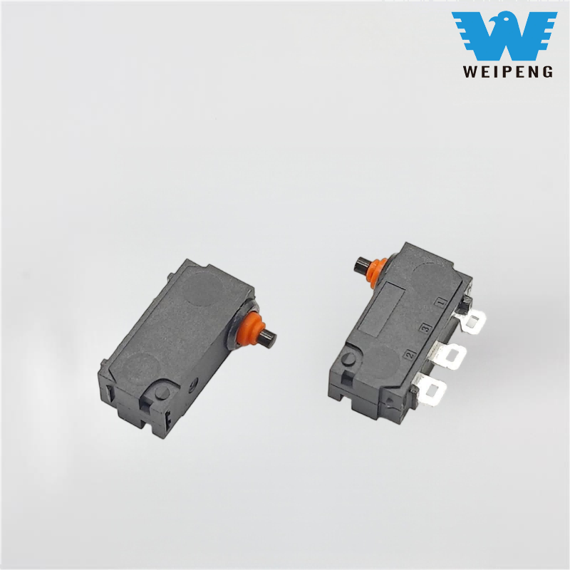 مفتاح ميكرو ثلاثي القوائم صغير مقاوم للماء والغبار